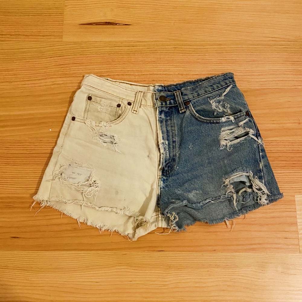 Levi’s half bleached cut off jean shorts